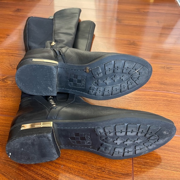 Vince Camuto Leather Boots - Picture 4 of 6